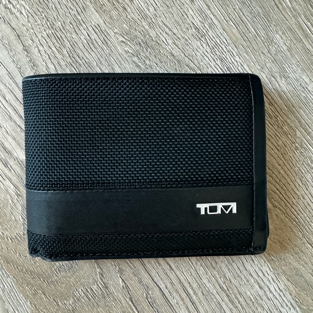 COPY - Tumi Wallet